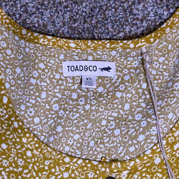 Toad&Co Manzana Tiered Long-Sleeve Dress. Yellow with Black Flowers. Size XS - Picture 4 of 9